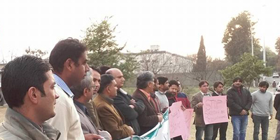 Journalists protest attack on ARY office